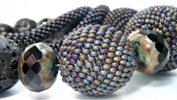 PJbyPukkaiJudit – Dizájner ékszerek ezer apró gyöngyből