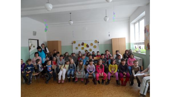 A mesemondó szímői gyerekek