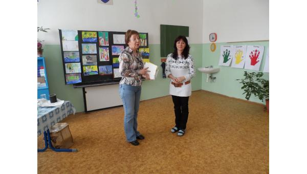 A mesemondó szímői gyerekek