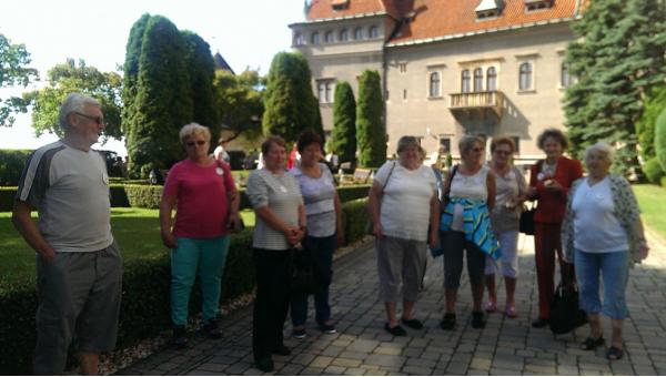 Gyönyörűségek a „kertek alatt”